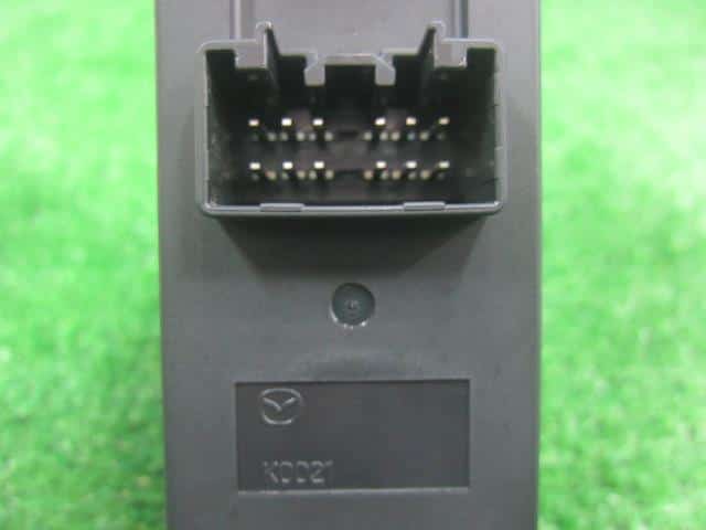 Power Window Switch MAZDA MPV 2009 DBA-LY3P L20666350 — photo 6