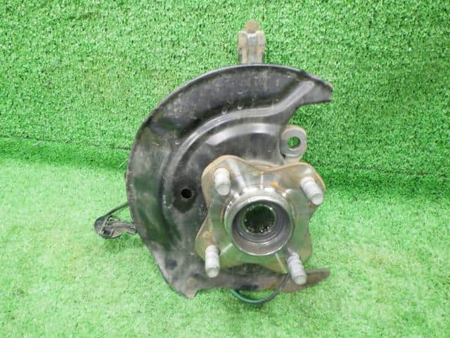 Front Right Knuckle Hub Assembly SUBARU Pleoplus 2019 DBA-LA360F 43211B2140 — photo 1
