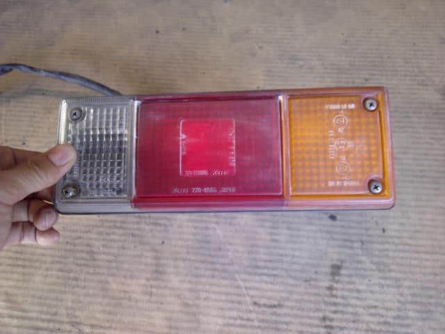 Right Tail Light MAZDA BONGO 1999 KF-SK22T 139189664A — photo 2