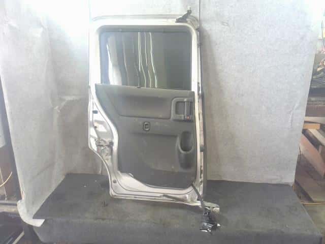 Rear Left Door Assembly SUZUKI Solio 2015 DAA-MA36S 6870181P10 — photo 3