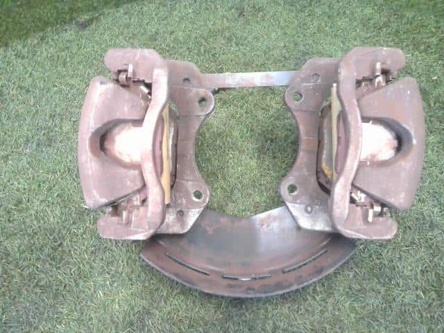 Rear Left Caliper Mitsubishi Fuso Canter 2013 TKG-FEB50 MK585103 — photo 1