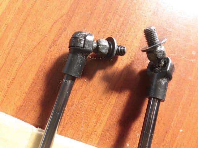 Tail Gate Damper SUZUKI Alto 2009 DBA-HA25S — photo 3