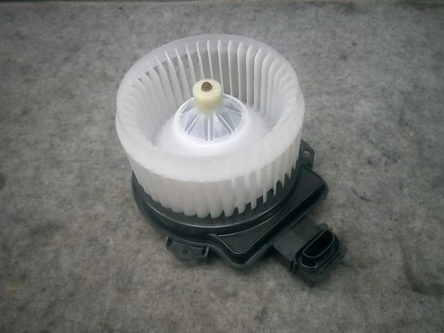 Blower Motor TOYOTA Succeed 2018 DBE-NCP165 — photo 2