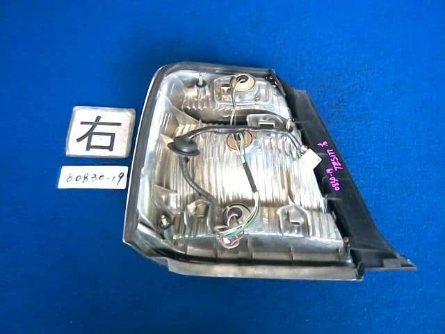 Right Tail Light TOYOTA Crown Majesta 1999 GH-JZS177 8155030800 — photo 2