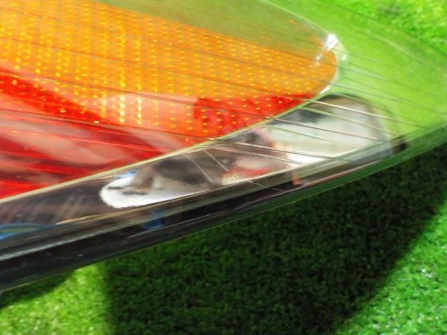 Right Tail Light TOYOTA Windom 2003 TA-MCV30 — photo 2