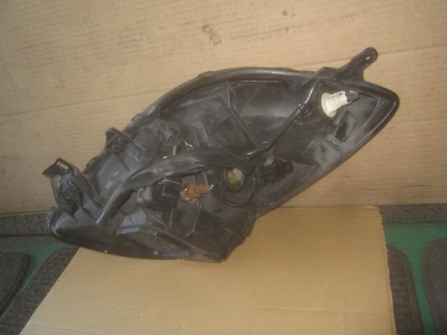 Right Headlight TOYOTA Vitz 2006 DBA-SCP90 — photo 2