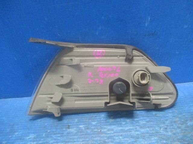 Right Side Marker Light TOYOTA Mark II 1999 GF-GX100 — photo 3