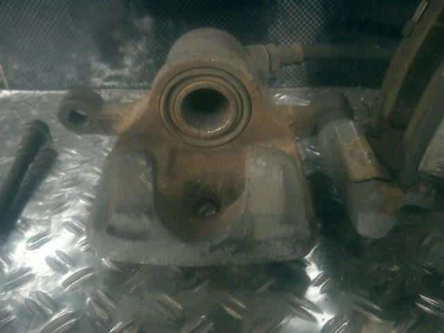 Rear Left Caliper MITSUBISHI Proudia 2001 TA-S33A MB928108 — photo 3