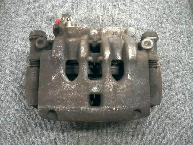 Front Left Caliper MITSUBISHI Canter 2015 TKG-FBA20 — photo 1
