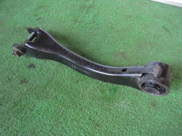 Rear Left Lower Control Arm SUBARU Impreza 2012 DBA-GJ7 — photo 5