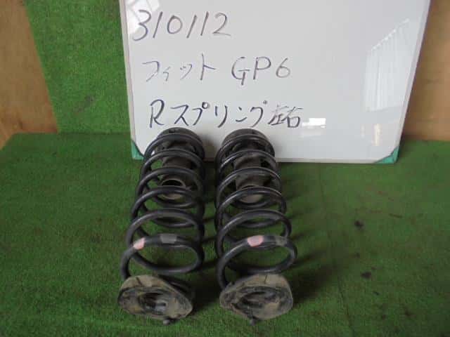 Coil Spring HONDA Fit 2014 DAA-GP6 52441T5EJ12 — photo 1