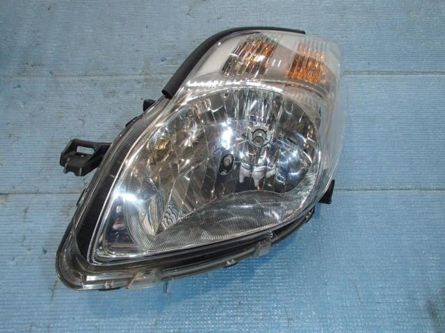 Left Headlight TOYOTA Vitz 2007 DBA-KSP90 — photo 1