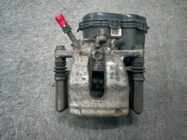 Rear Right Caliper MERCEDES-BENZ Benz a class 2014 DBA-176042 A0004232481 — photo 1