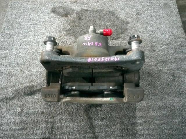 Front Right Caliper MAZDA CX-5 2013 LDA-KE2AW K0Y13398Z — photo 1