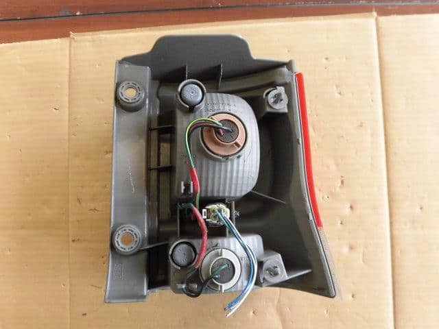 Left Tail Light DAIHATSU Tanto 2007 DBA-L375S — photo 2