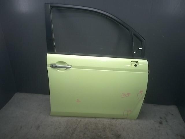 Front Right Door Assembly TOYOTA Porte 2012 DBA-NCP141 — photo 1