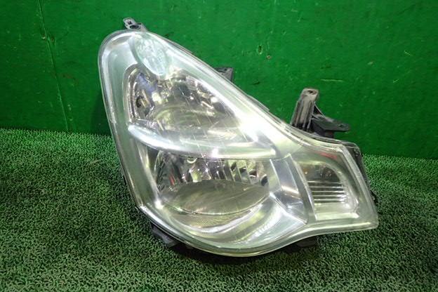 Right Headlight NISSAN Bluebird Sylphy 2006 DBA-KG11 — photo 1