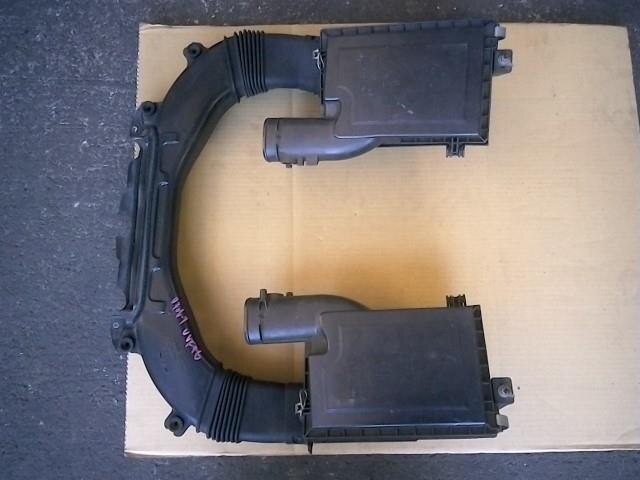 Air Cleaner Assembly TOYOTA Lexus ls 2007 DAA-UVF46 — photo 3