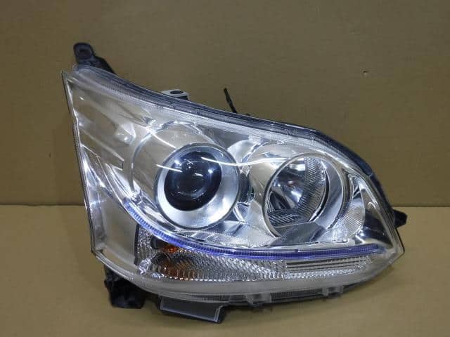Right Headlight DAIHATSU Move 2010 DBA-LA110S — photo 1