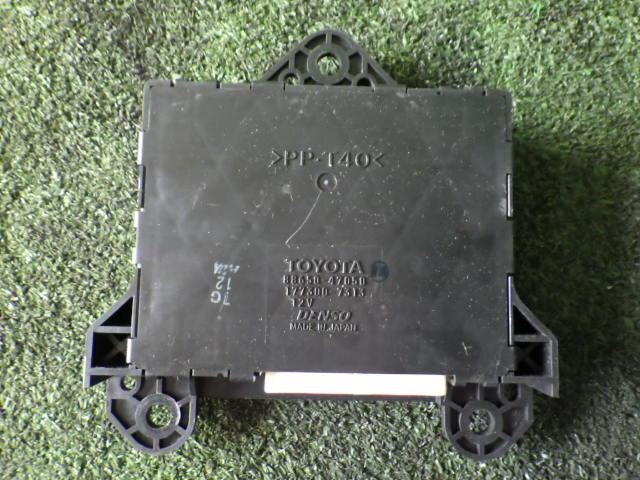 A/C Computer TOYOTA Prius 2005 DAA-NHW20 — photo 1