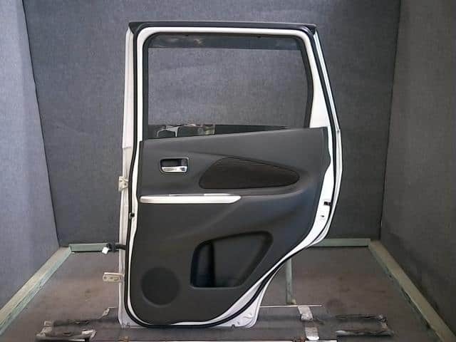 Rear Right Door Assembly MITSUBISHI Ek custom 2013 DBA-B11W — photo 2