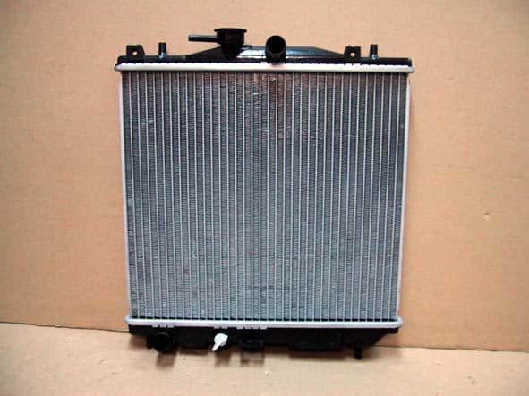 Radiator SUBARU Vivio 1992 E-KK4 45199KC001 — photo 1