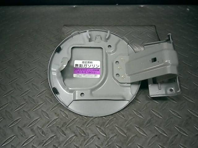Fuel Filler Lid HONDA N box+ 2016 DBA-JF2 — photo 2