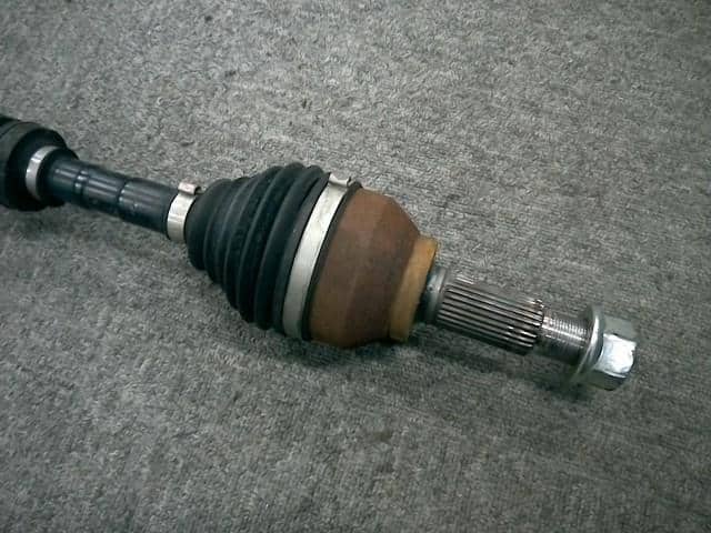 Front Left Drive Shaft NISSAN Serena 2013 DAA-HC26 — photo 2