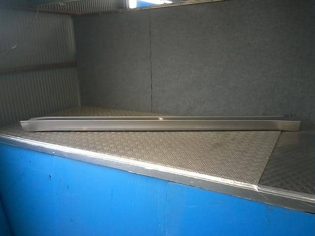 Right Side Step SUBARU Legacy 2009 DBA-BR9 96051AJ000MD — photo 1