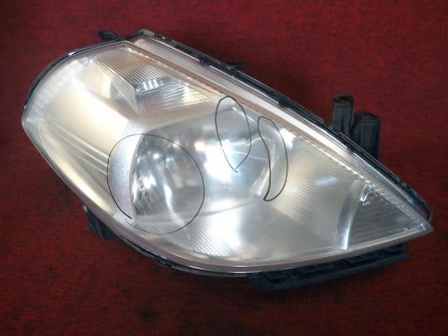Right Headlight NISSAN Tiida 2004 DBA-C11 — photo 1