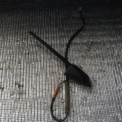 Antenna TOYOTA Aqua 2012 DAA-NHP10 — photo 1