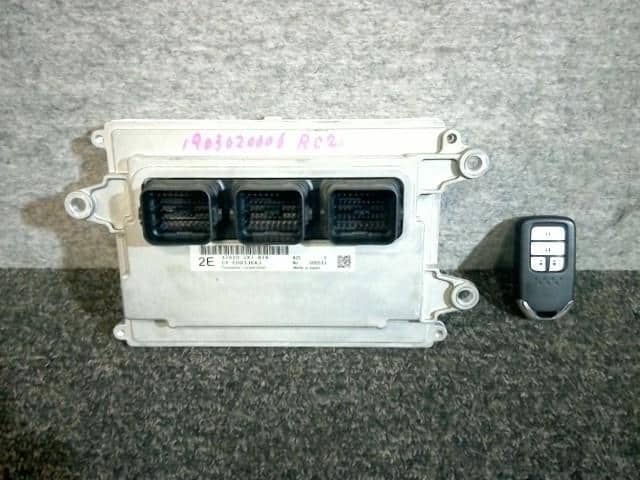 Engine Control Unit HONDA Odyssey 2014 DBA-RC2 — photo 1