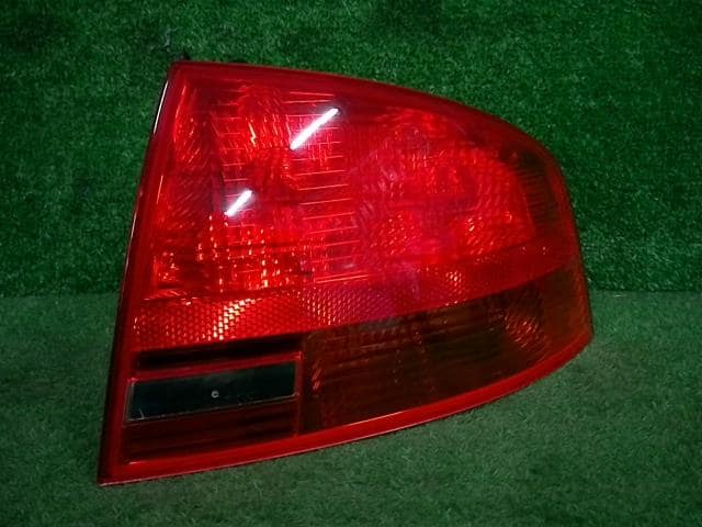 Right Tail Light AUDI Audi a4 2006 GH-8EALT 8E5945096 — photo 1
