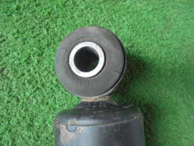 Rear Right Shock Absorber TOYOTA Succeed 2015 DBE-NCP165 — photo 2