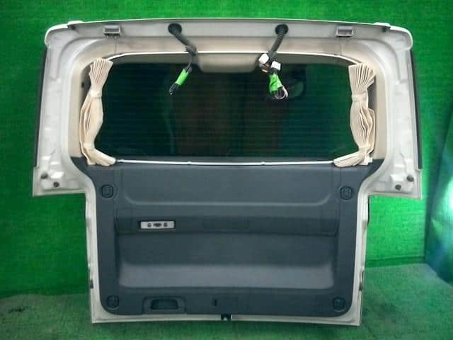 Back Door Assembly MITSUBISHI Delica D5 2007 DBA-CV5W — photo 4