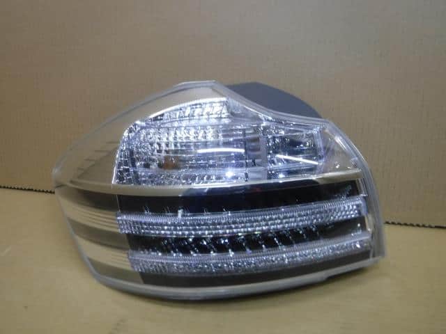 Left Tail Light TOYOTA Blade 2007 AZE15 — photo 1