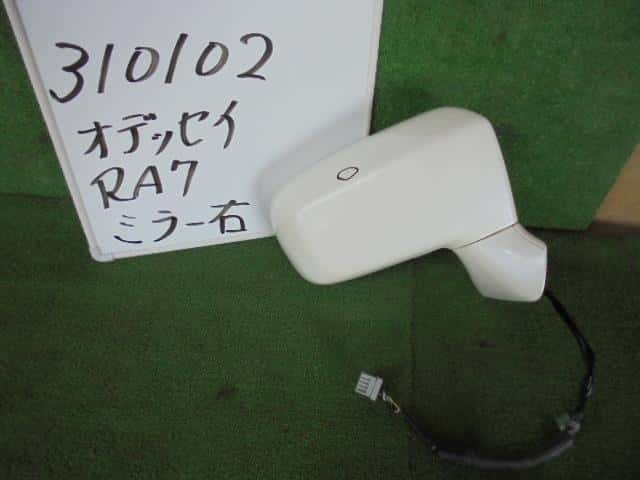 Right Side Mirror HONDA Odyssey 2001 LA-RA7 — photo 1