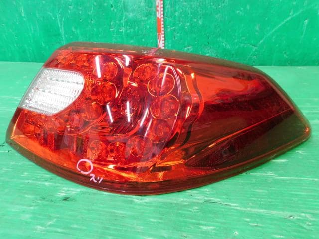 Right Tail Light NISSAN Fuga 2009 DBA-KY51 — photo 3