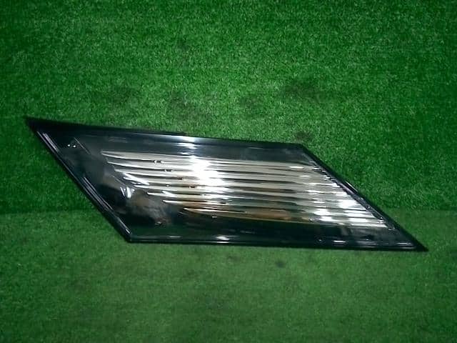 Right Side Marker Light MAZDA Biante 2008 DBA-CCEAW C273510A0B — photo 1