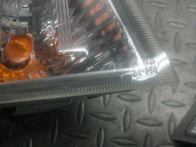 Turn Signal Light TOYOTA Aqua 2013 DAA-NHP10 — photo 3