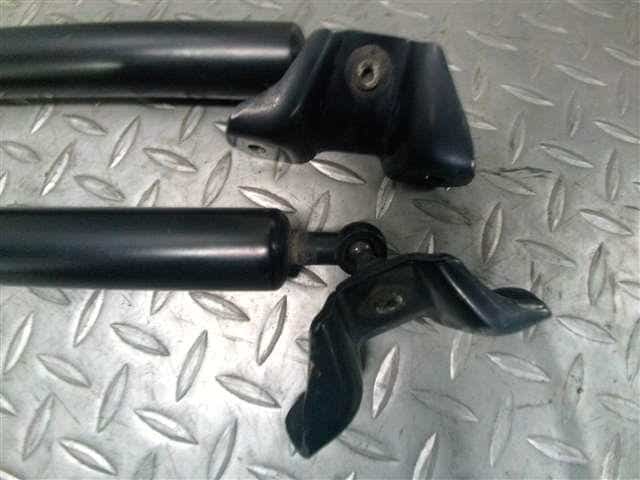 Tail Gate Damper HONDA Step Wagon 2006 DBA-RG2 — photo 3