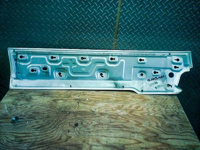 Exterior Parts NISSAN Elgrand 2012 DBA-TE52 — photo 4