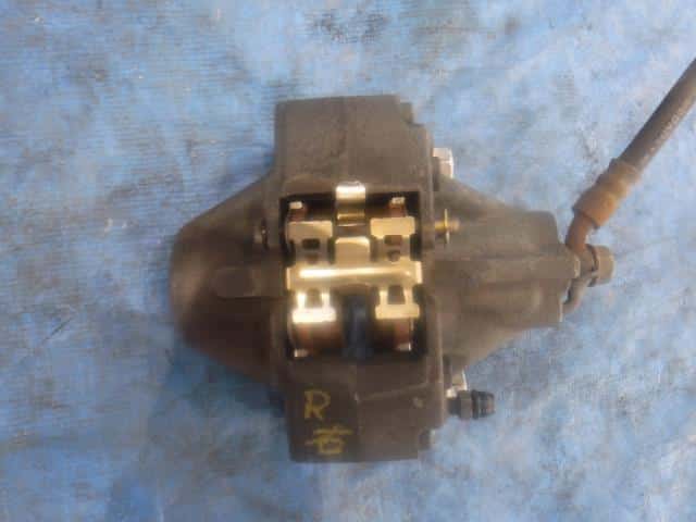 Rear Right Caliper TOYOTA Altezza 2004 TA-GXE10 — photo 1