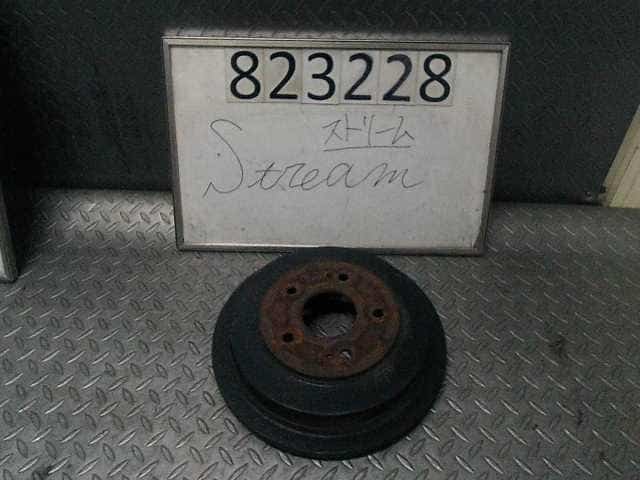 Rear Brake Drum HONDA Stream 2002 LA-RN2 — photo 1