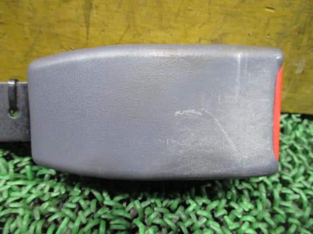 Driver's Seat Seat Belt HONDA Acty 2001 GD-HH5 — photo 2