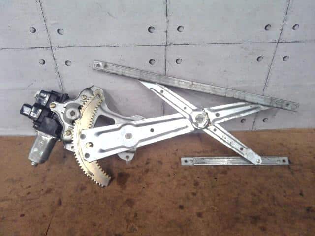 Front Right Door Regulator MITSUBISHI Pajero Mini 2003 TA-H58A MR371428 — photo 2