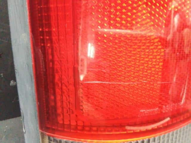 Left Tail Light DAIHATSU Hijet 2004 LE-S200V — photo 2