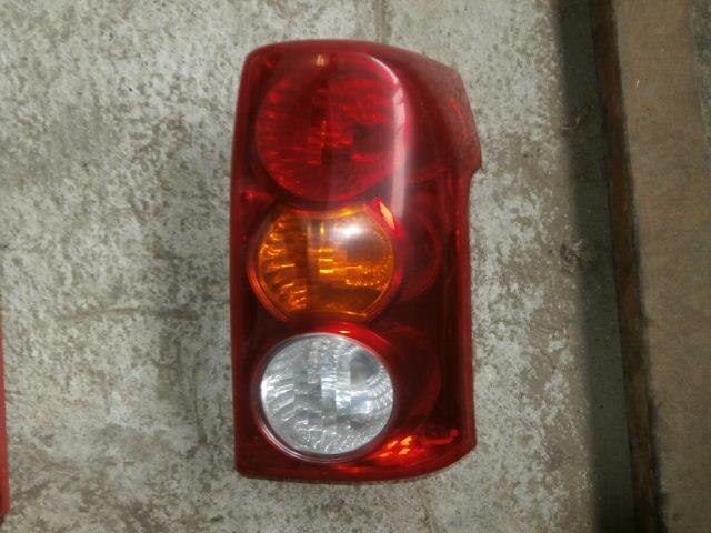 Right Tail Light TOYOTA Raum 2004 CBA-NCZ25 — photo 1