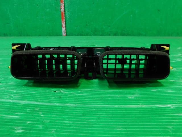 Interior Parts TOYOTA Aqua 2013 DAA-NHP10 — photo 4