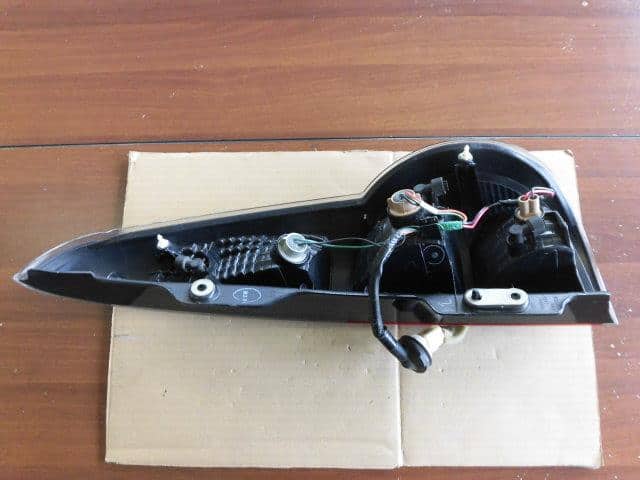 Left Tail Light SUZUKI MR Wagon 2011 DBA-MF33S — photo 3